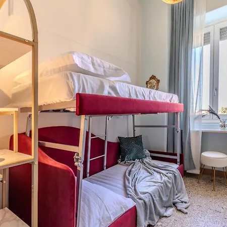 Atrium Emerald Spacious 204m With Private Sauna & Pool Table Apartment