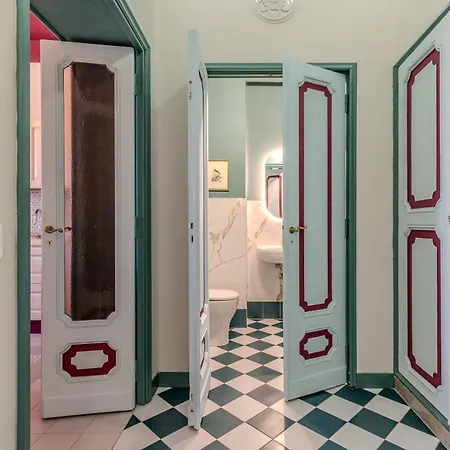 Apartment Atrium Emerald Spacious 204m With Private Sauna & Pool Table *